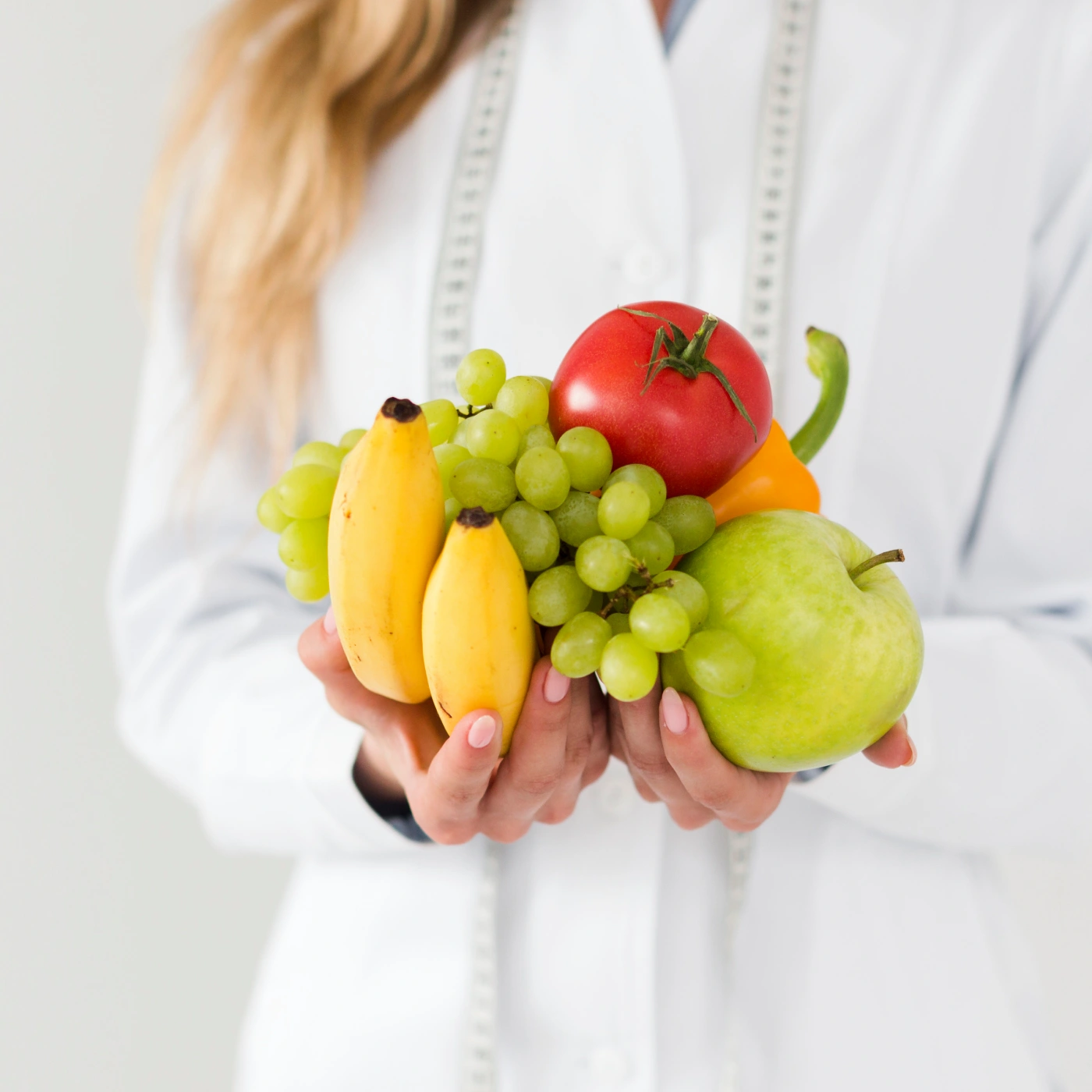 diet-concept-with-female-scientist-healthy-food1